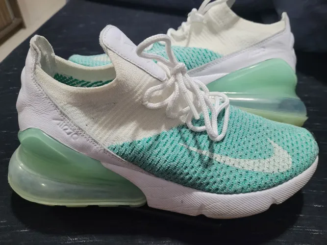 Nike Air Max 270 Flyknit Feminino 36
