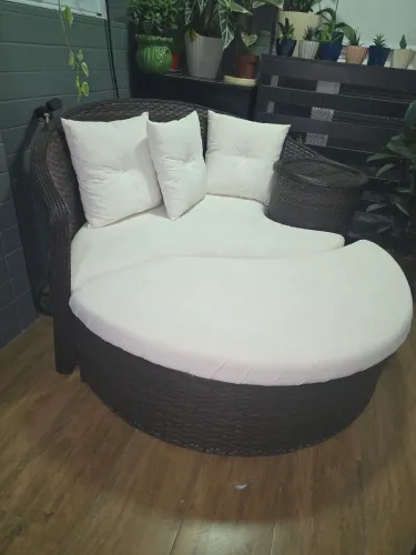 Sofa poltrona IMPECAVEL de fibra sintética - dupla - com almofadas com tecido acquablock. 