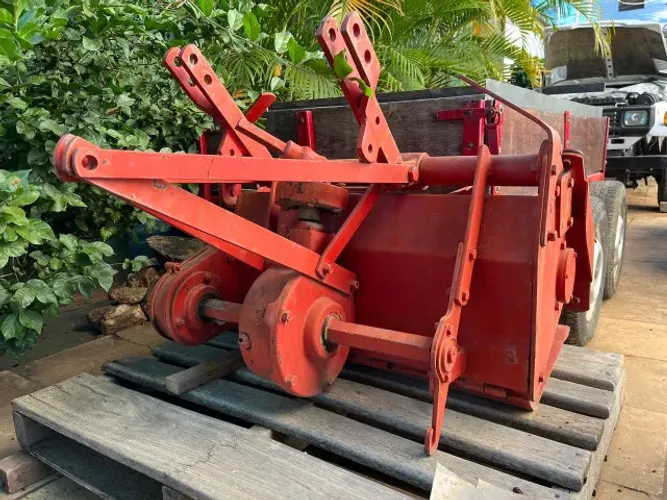 Enxada rotativa