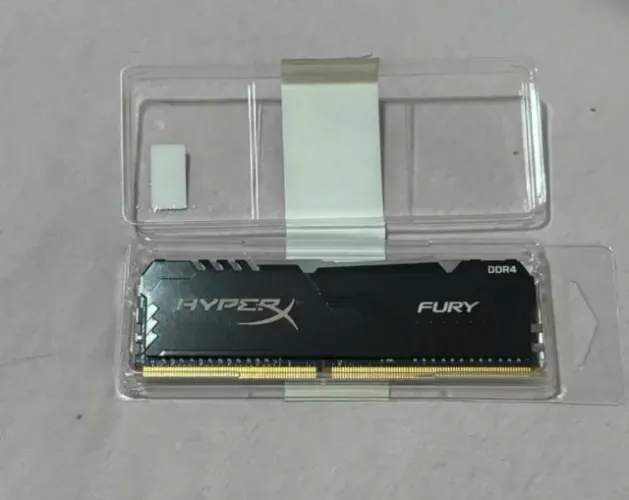Memória HyperX Fury RGB, 8GB, 3000MHz