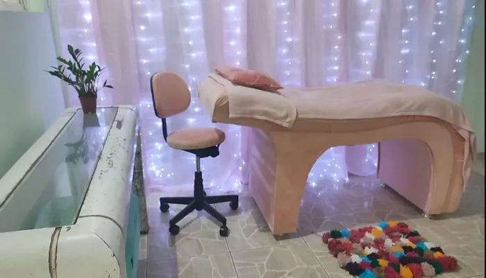MACA CONFORTÁVEL COM CADEIRA