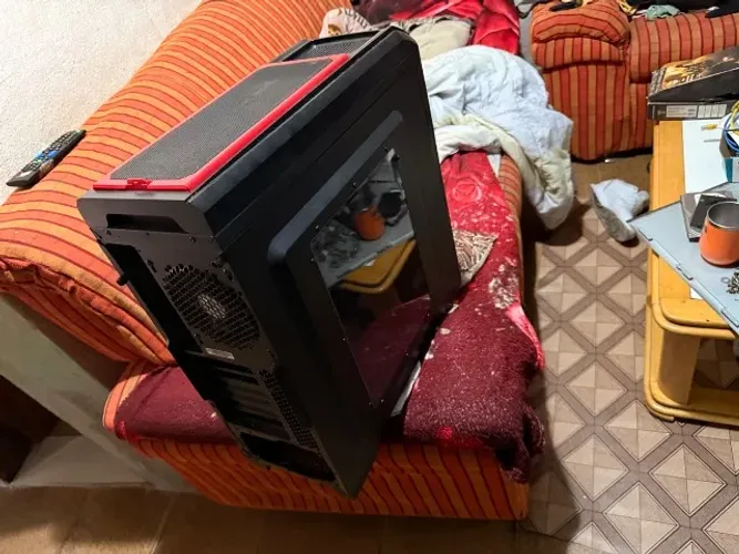 Vendo gabinete games excelente estado de conservação