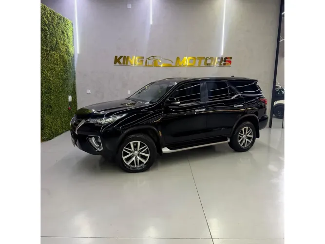 Toyota Hilux SW4 4X4 2.8 Diesel 2017
