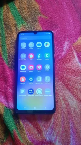 Vende um celular