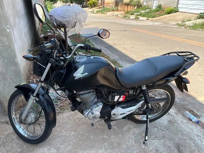 Vende-se moto