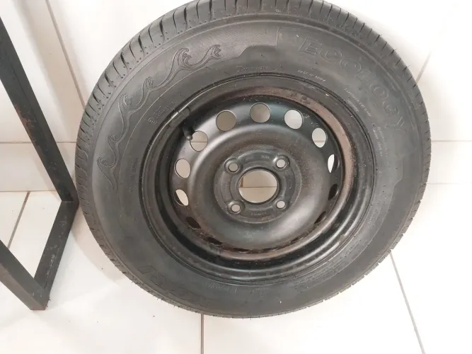 Pneu + Roda 175 70 13 xbri Novo