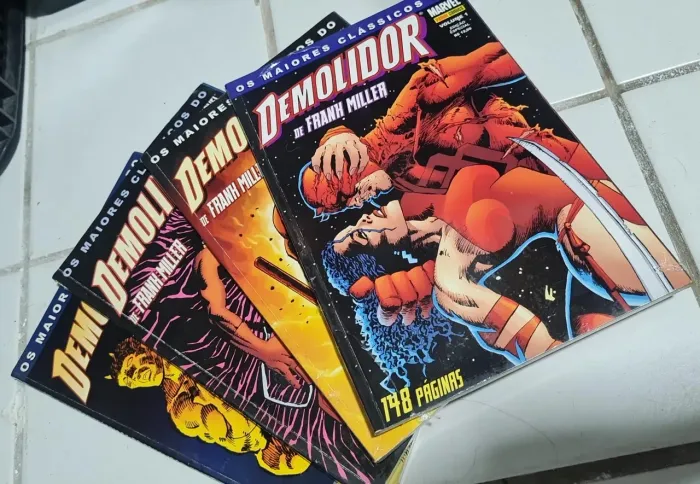 HQ Os maiores Clássicos do demolidor volumes 1,2,3 e 4