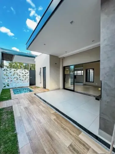 Casa com otimo acabamento no Cond Aurora Village | É aqui na Imobiliária Rosa e Rangel