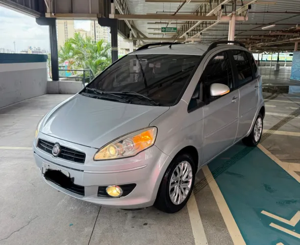 Fiat Idea Attractive 1.4 Fire Flex 8V 5P 2013