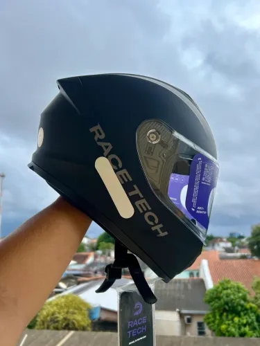 Capacete Race Tech esportivo