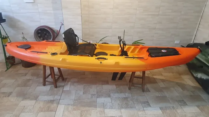 Caiaque falcon com pedal fliper.