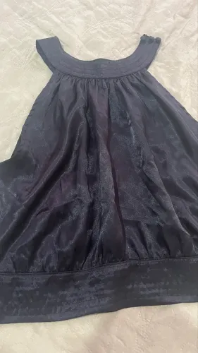 Blusa preta acetinada