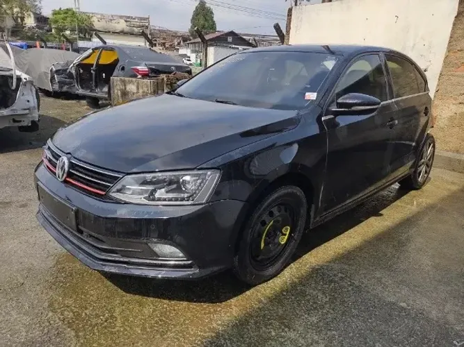 Jetta 2.0 tsi 2015 Retrovisor Capo Farol Lanterna Airbag Motor Porta Sucata