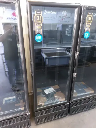 Visa cooler 400lts total preta 