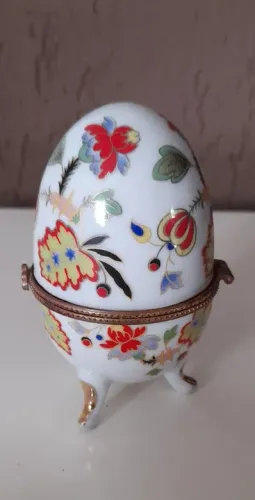 Ovo decorativo