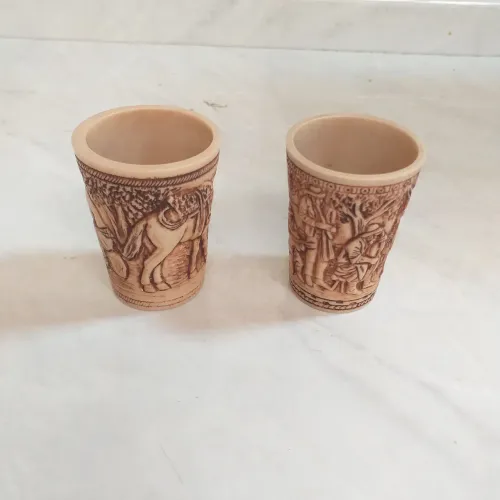 Copinhos decorados.