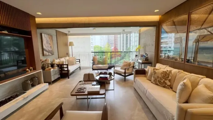 Apartamento Reformado 107 m² 3 Dormitórios sendo 1 Suíte no Jardim Paulista, Cond Lazer