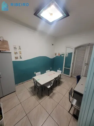 Ponto Comercial para Locação na Vila São Jorge Barueri-SP: 9 Salas, 3 Banheiros, 1 Vaga de