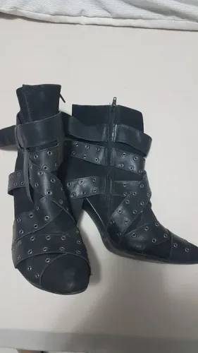 Bota Bottero Couro Preta - Estilo Rocker/Punk - Tamanho 39