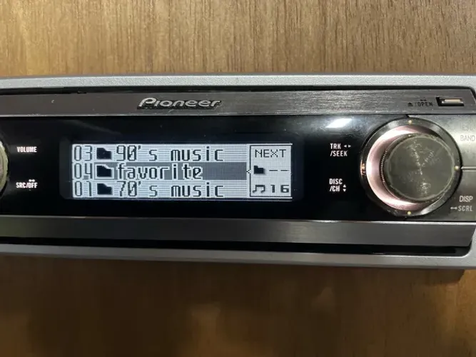 Cd radio auxiliar pioneer deh-p80rs raridade com interface bluethoth a oferta so 3900,00