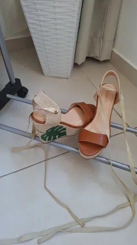 Sandalia amarração linda 35/36 nova