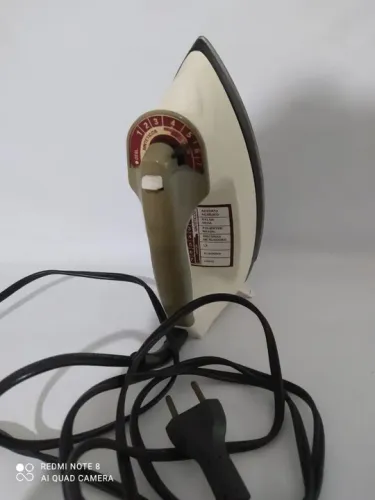 Ferro de Passar Roupa a vapor Black-Decker 