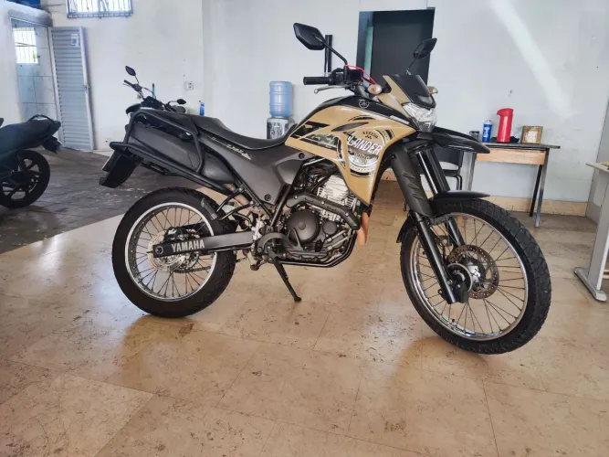 YAMAHA XTZ LANDER 250 BEGE 2021 SHALON MOTOS 