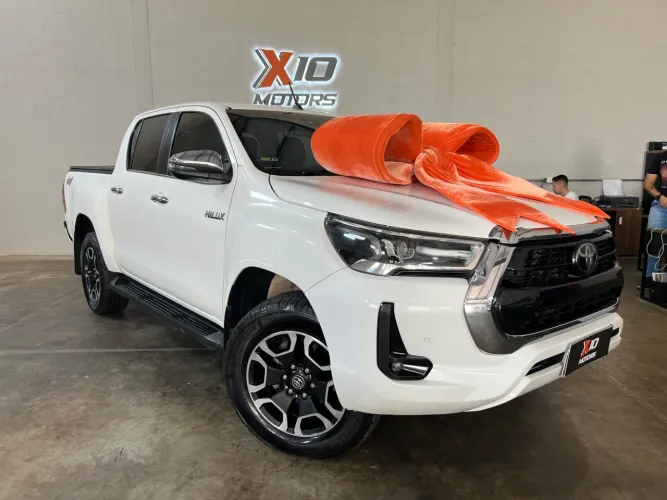 Toyota Hilux CD SRX 4X4 2.8 TDI 16V Diesel Aut. 2021