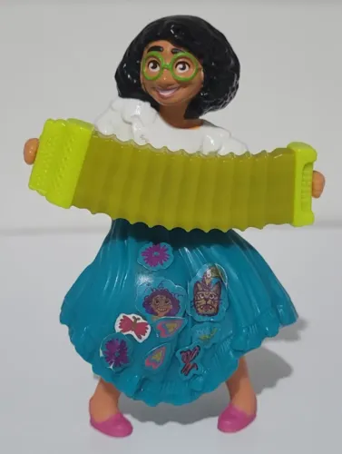 Boneca Mirabel Encanto DIsney Mcdonalds