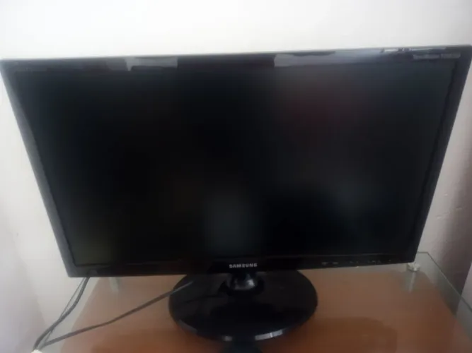 Monitor Samsung  com mancha 