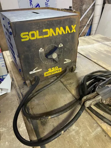 Máquina de solda industrial