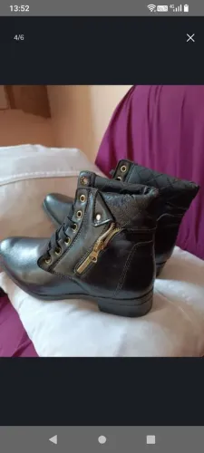 Bota feminina, cano curto, tam. 36