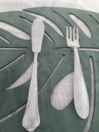 conjunto de talheres para peixe