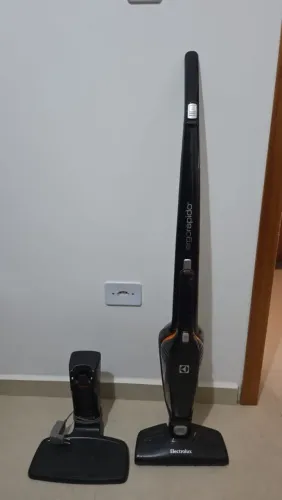 Aspirador de Pó Vertical Electrolux Ergorapido ERG11 - PEÇAS