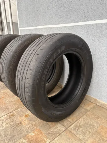 Par de Pneu Goodyear Wrangler 265/60R18