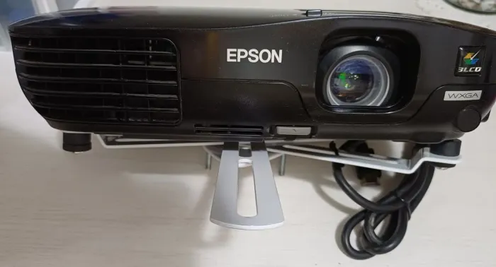Retroprojetor Epson Power Lite W10 + Wxga 3lcd Bivolt  110/220v - Preto <br>110/220v Preto<br>1