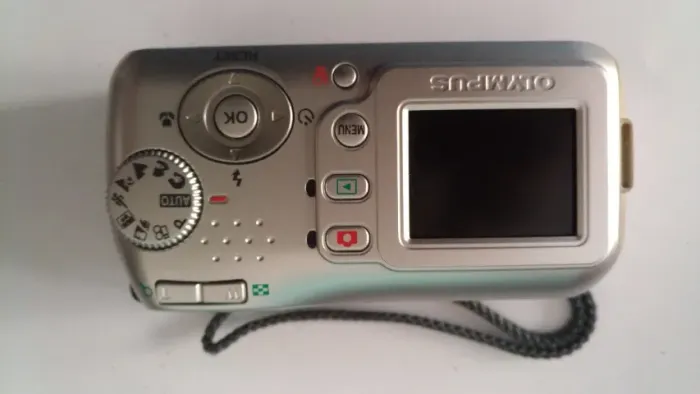 camera olympus d 435