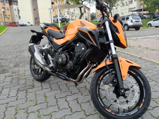Vendo moto esportiva 