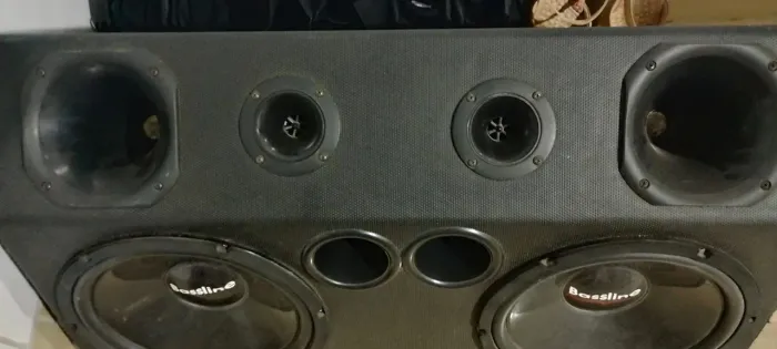 Som automotivo completo