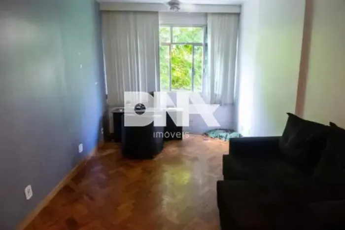 Apartamento - / Residencial / Copacabana