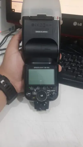 SLR Nikon Speedlight Flash SB-900