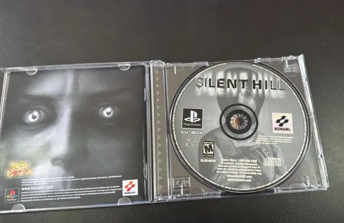 Silent hill prensado mídia preta