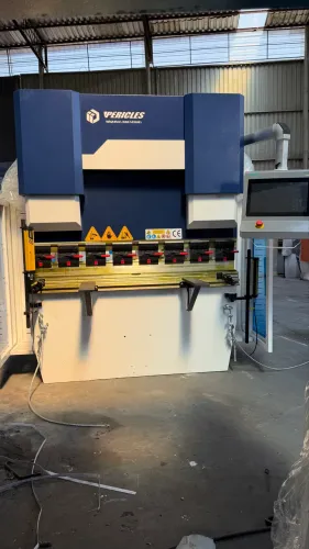 Dobradeira CN Pericles Máquinas 40ton x 1600mm