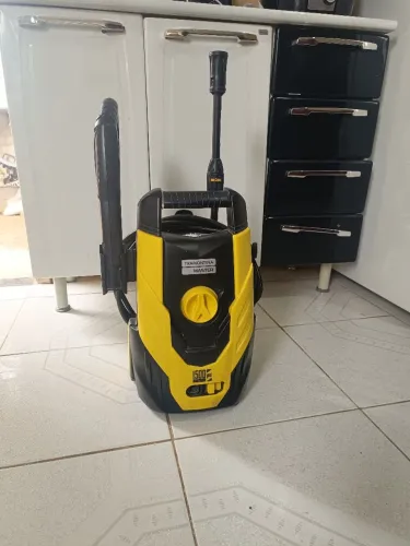 Lavadora de alta pressão 120 w Master 150..psi amarelo e preto Tramontina
