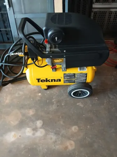 Compressor Tekna   2.5hp. SEMI NOVO