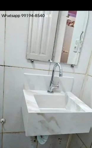 Cuba de banheiro em porcelanato