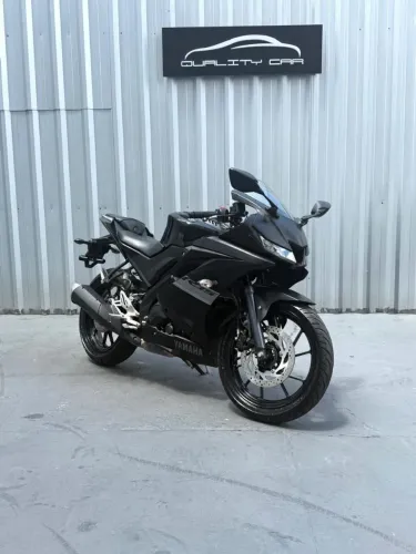YAMAHA R15 2024