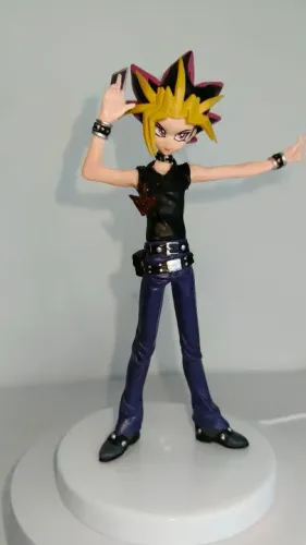 Action figure Yugi Moto - Coleção Yu-Gi-Oh!