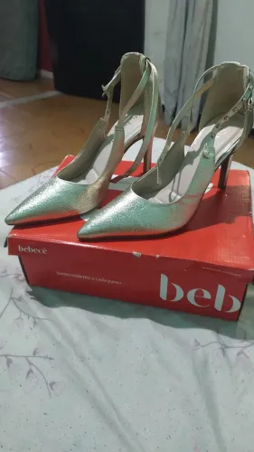 Salto Scarpin Bebecê Dourado