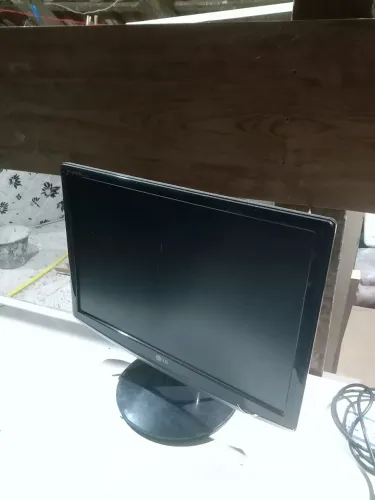 monitor LG flatron w1752t 17 polegadas 